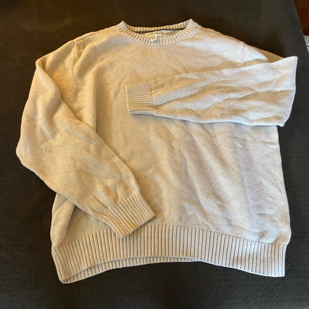 St. John’s Bay men’s pullover. Oatmeal heather color, size Men’s XL